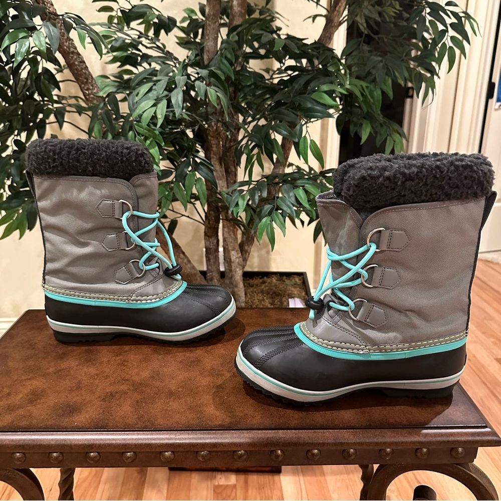 SOREL BOOTS